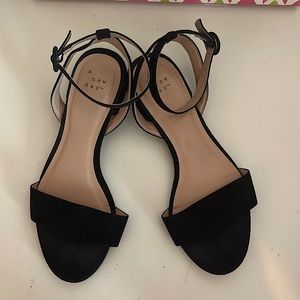 Black flat dress sandles
